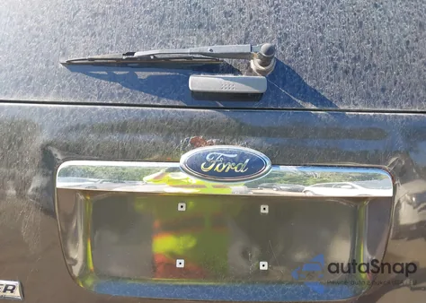 2006 Ford Explorer Eddie Bauer z USA, uszkodzony, nr VIN 1FMEU74E96UA54581